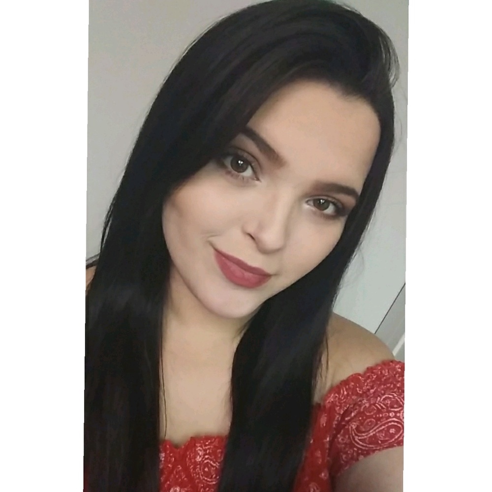 Meet your Posher, Liana